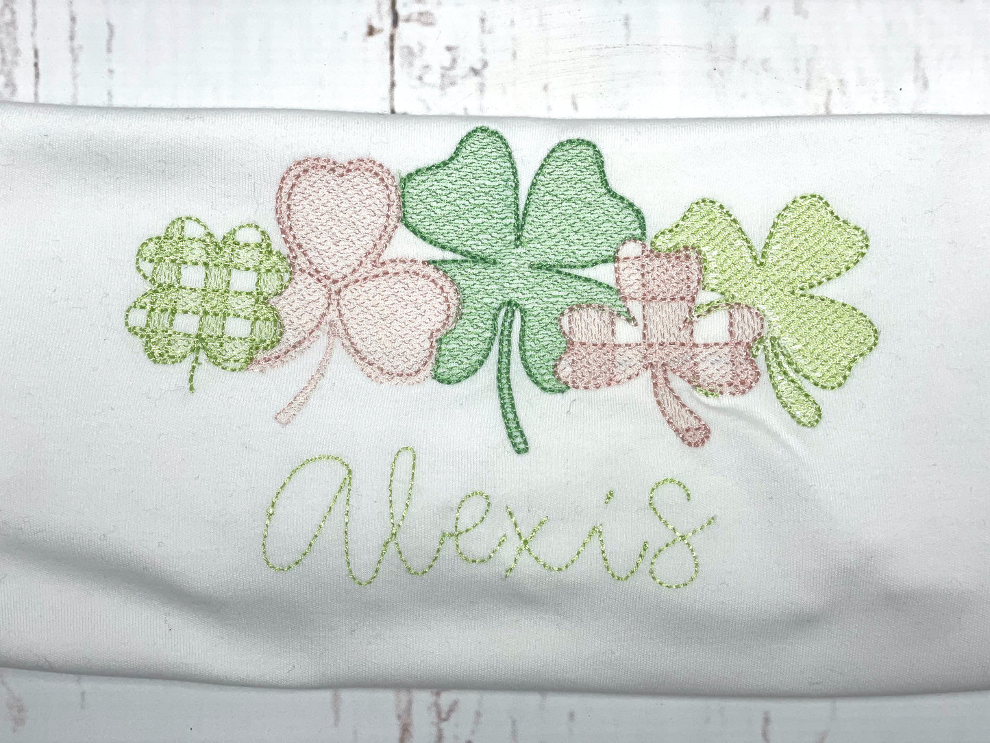 Embroidery: Clover embroidery with name